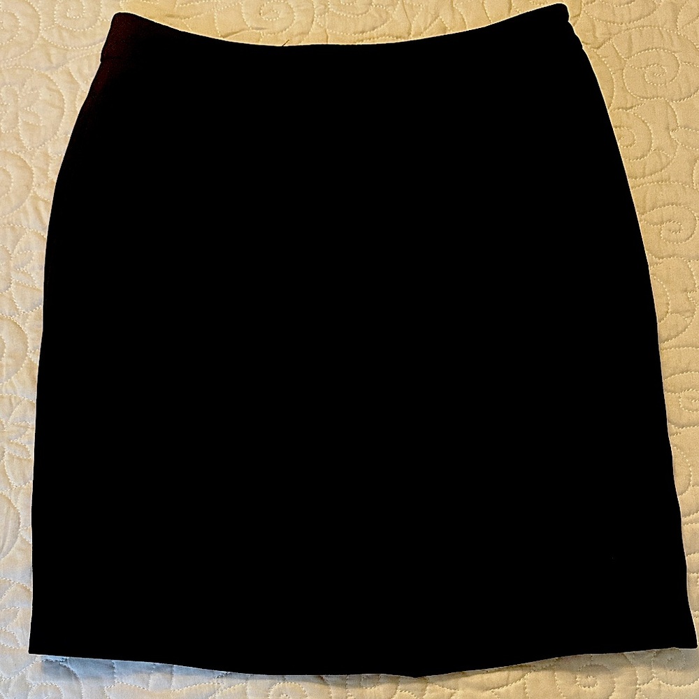 Apostrophe Classic Black Pencil Skirt